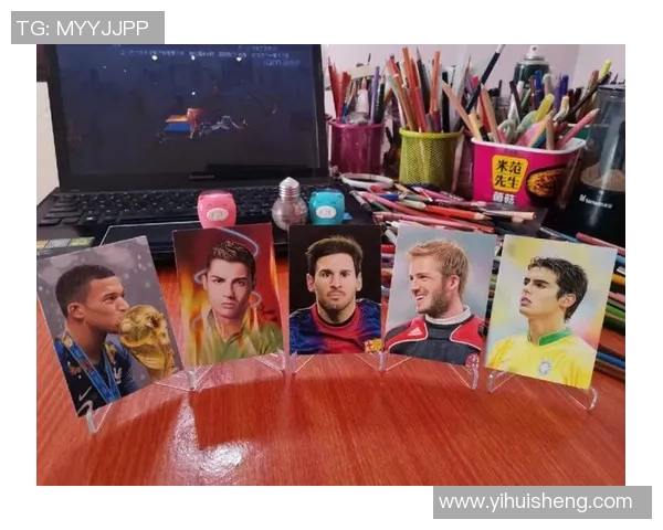 选择哪种足球球星卡最具实用性和收藏价值详解