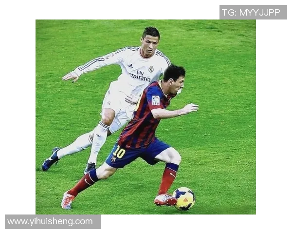 全球足球巨星的传奇人生与赛场对决：从梅西到C罗的巅峰时刻解析